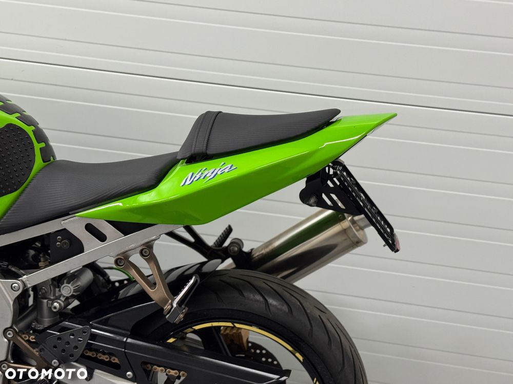 Kawasaki ZXR - 18