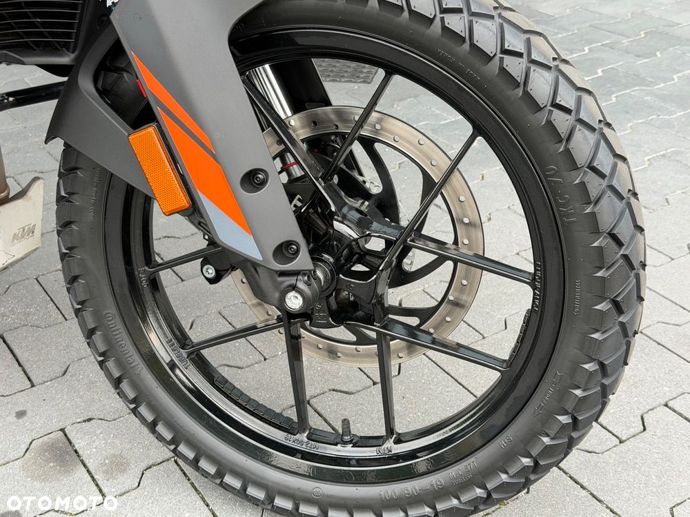 KTM Adventure - 18