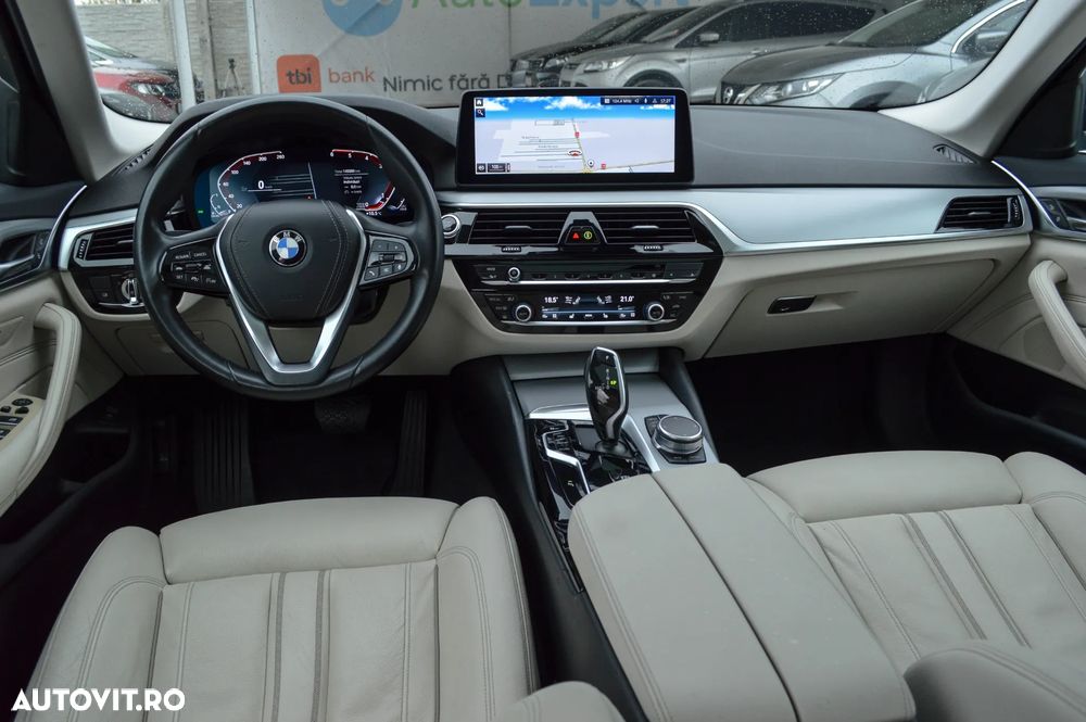 BMW Seria 5 520d Aut. Luxury Line - 33