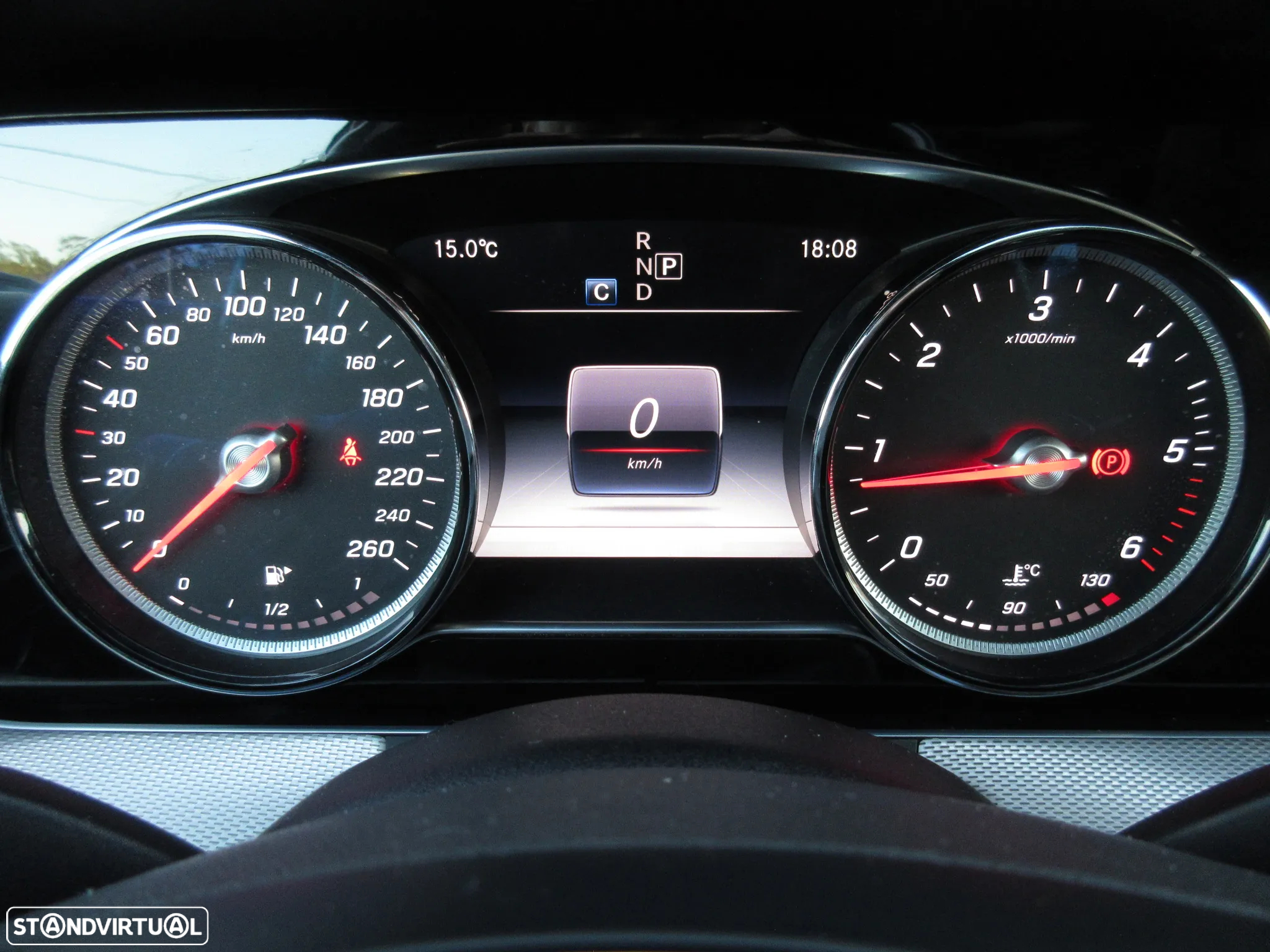 Mercedes-Benz E 200 - 55
