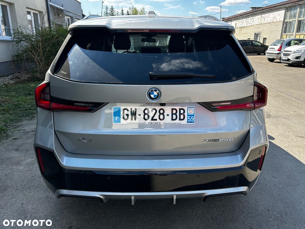 BMW X1 xDrive25e M Sportpaket - 2