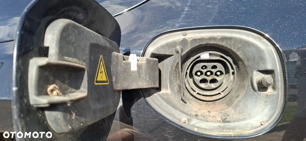Volvo V60 D6 Plug-In-Hybrid AWD Geartronic Summum - 18