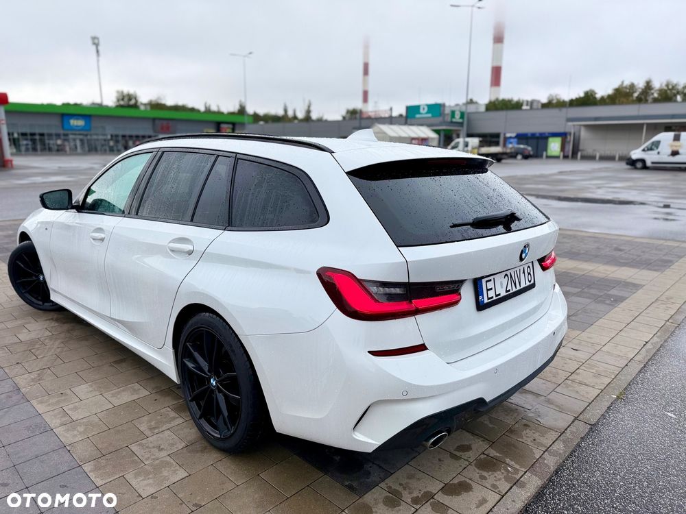 BMW Seria 3 318d MHEV M Sport - 3