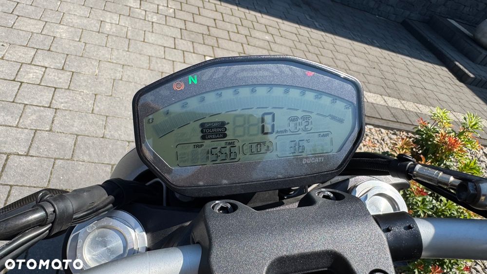 Ducati Monster - 18