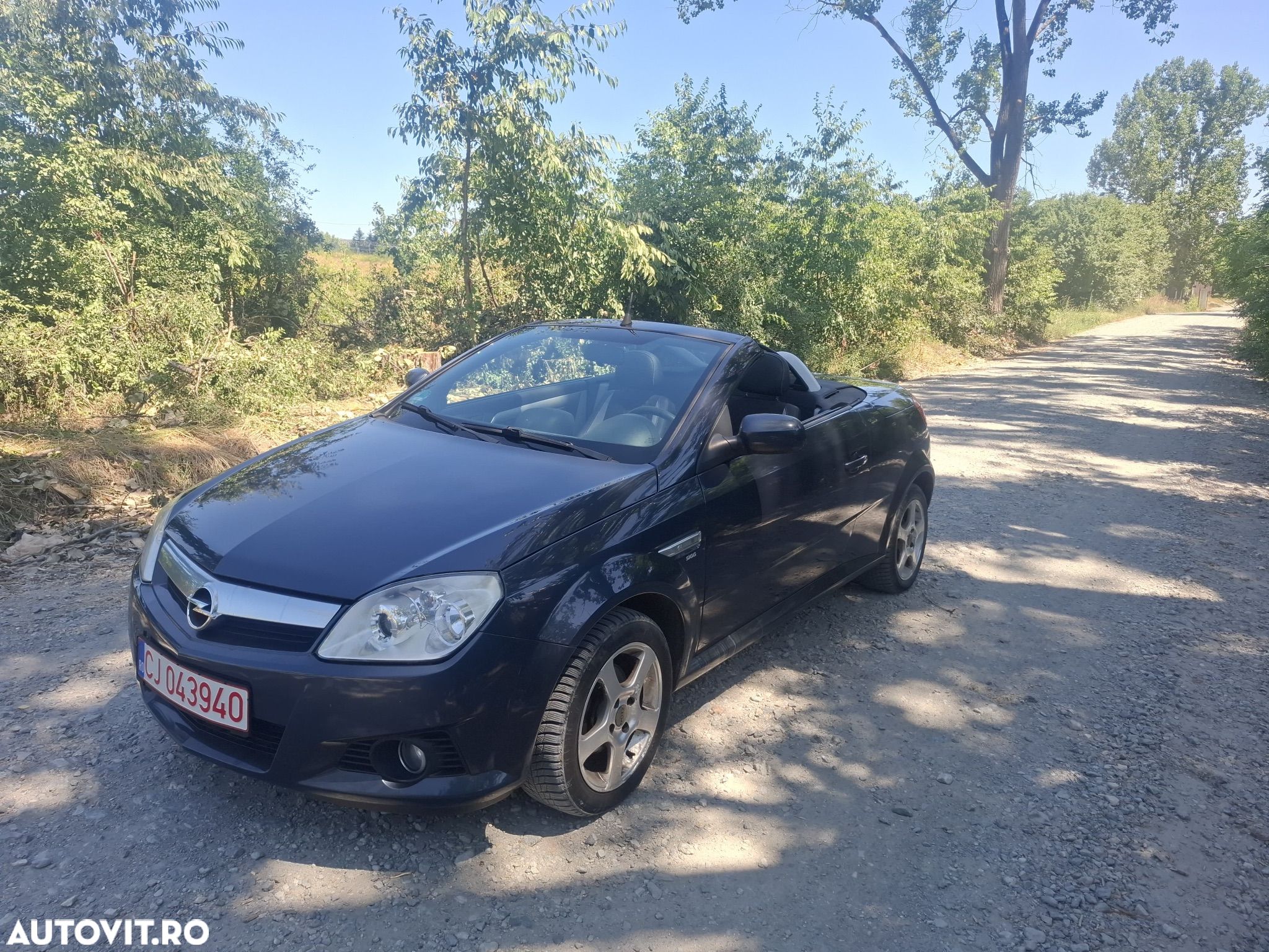 Opel Tigra Twin Top 1.4 Edition - 1