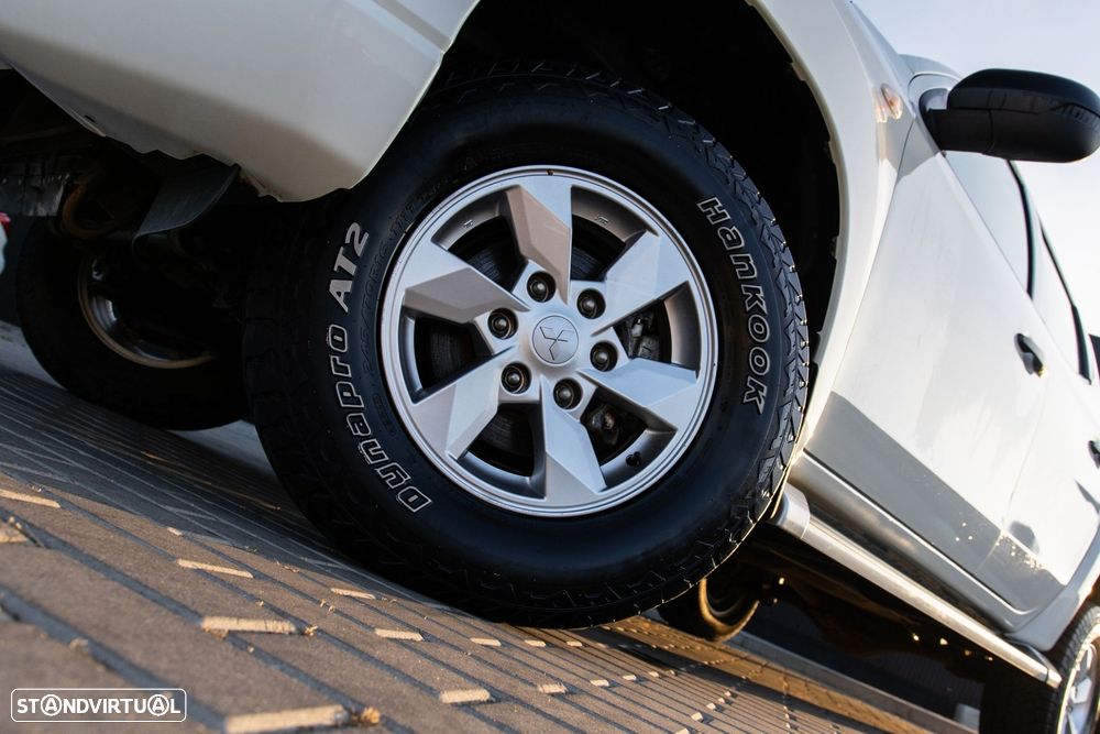 Mitsubishi L200 2.3 DI-D CD Invite 4WD - 5