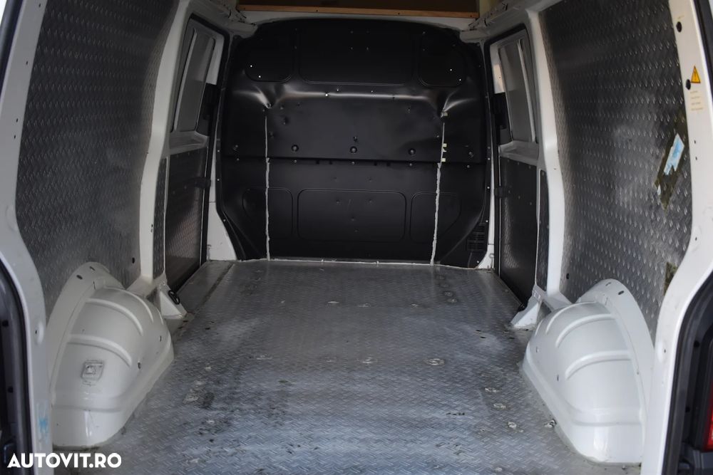 Volkswagen Transporter 2.0 110 kW LR - 12