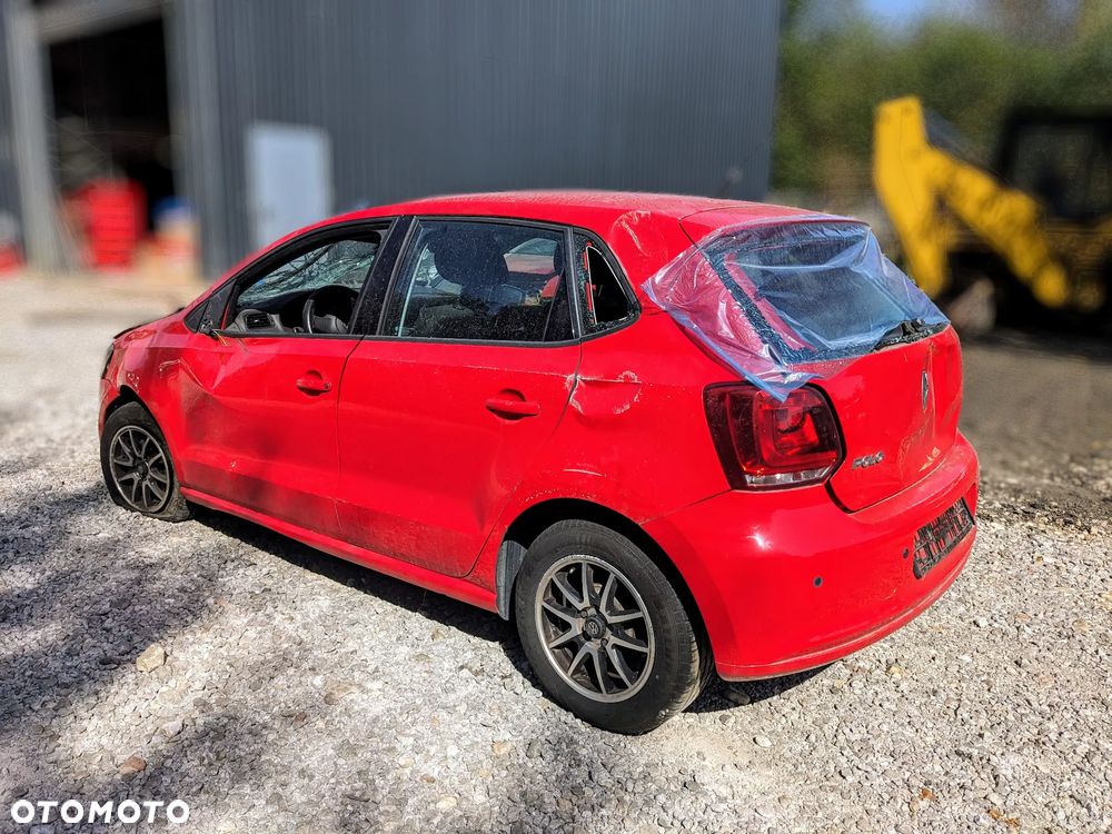 Volkswagen Polo 1,2 CGP 2012 na części - 4