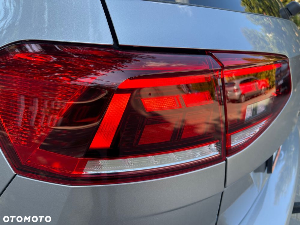 Volkswagen Passat 2.0 TSI Business DSG - 30