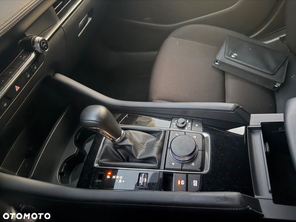 Mazda 3 - 8