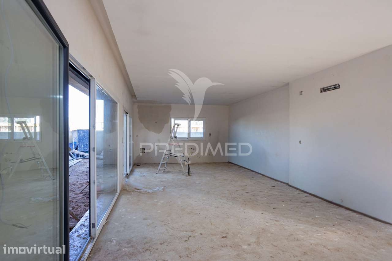 Moradia Térrea Isolada T4 - Grande imagem: 2/25