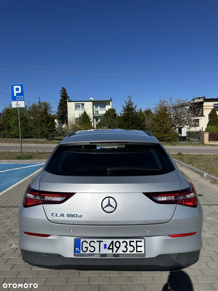 Mercedes-Benz CLA 180 d - 14