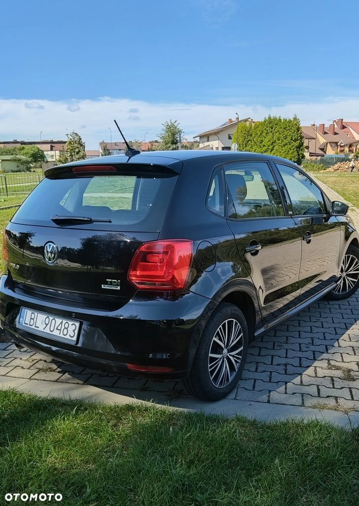 Volkswagen Polo 1.4 TDI Blue Motion Technology Allstar - 3