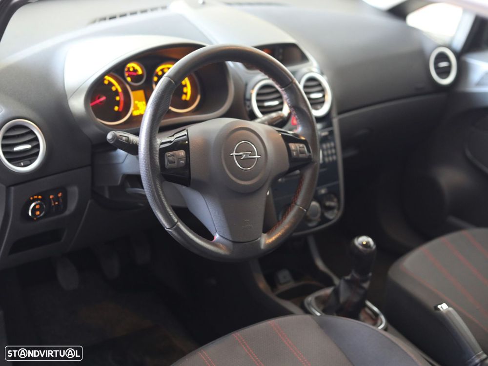 Opel Corsa 1.2 Street Edition - 12