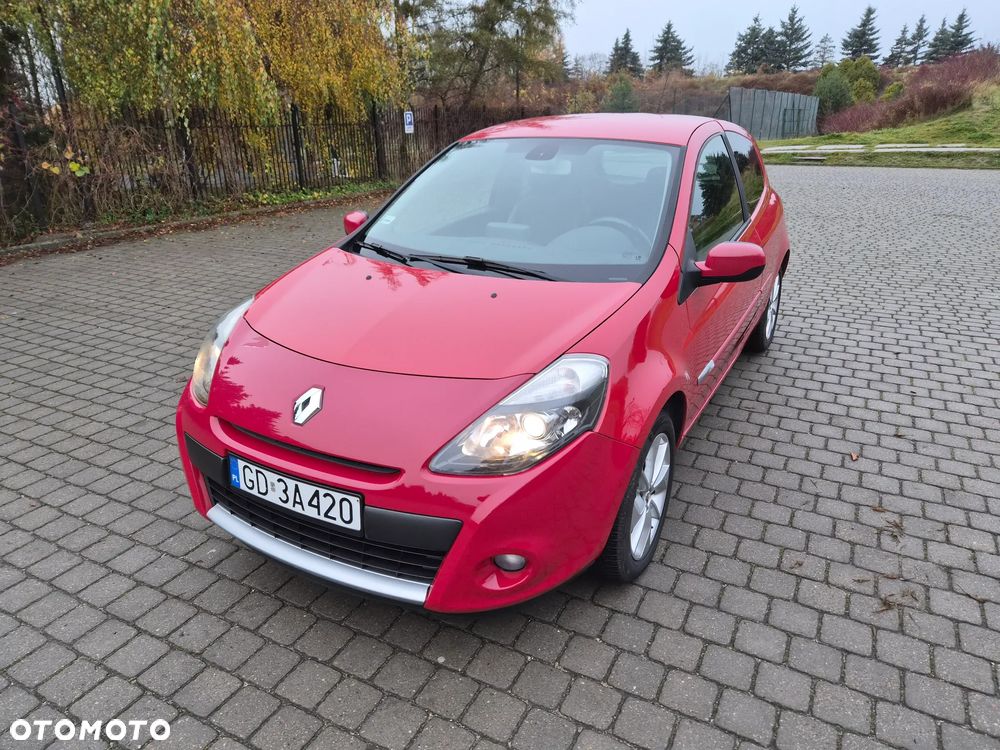 Renault Clio 1.6 16V 110 TomTom Edition - 1