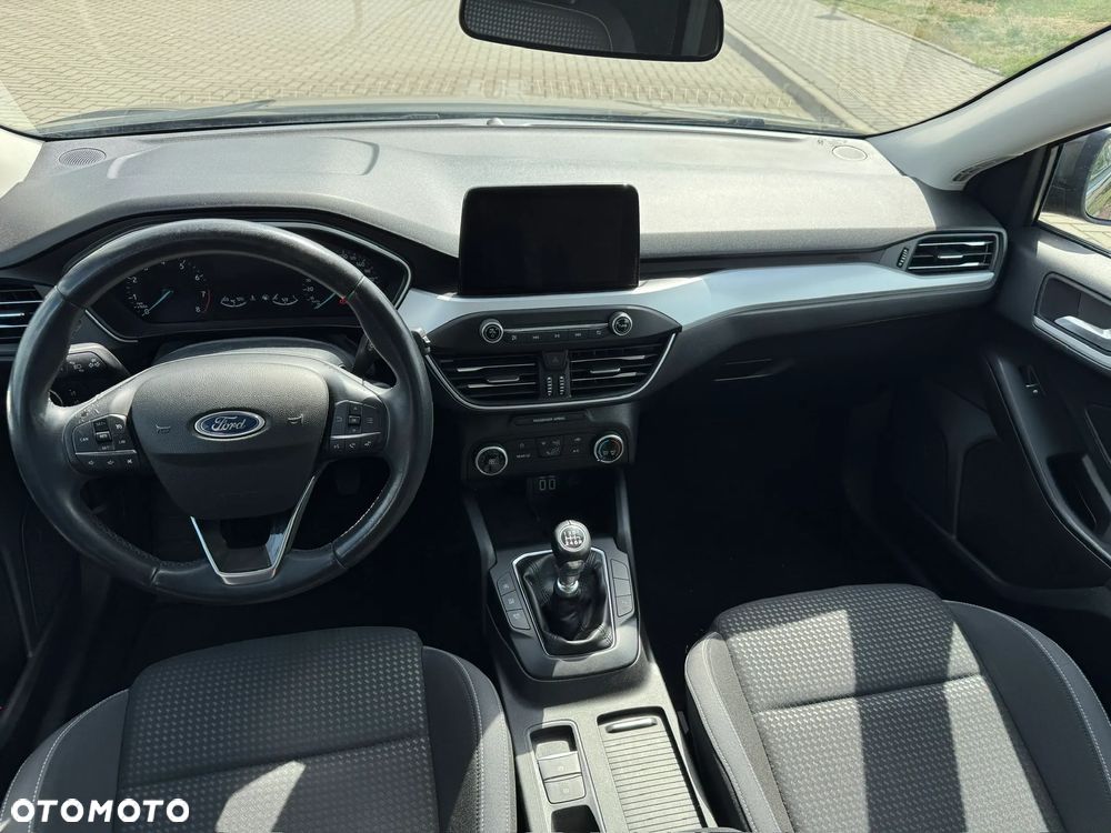 Ford Focus - 11
