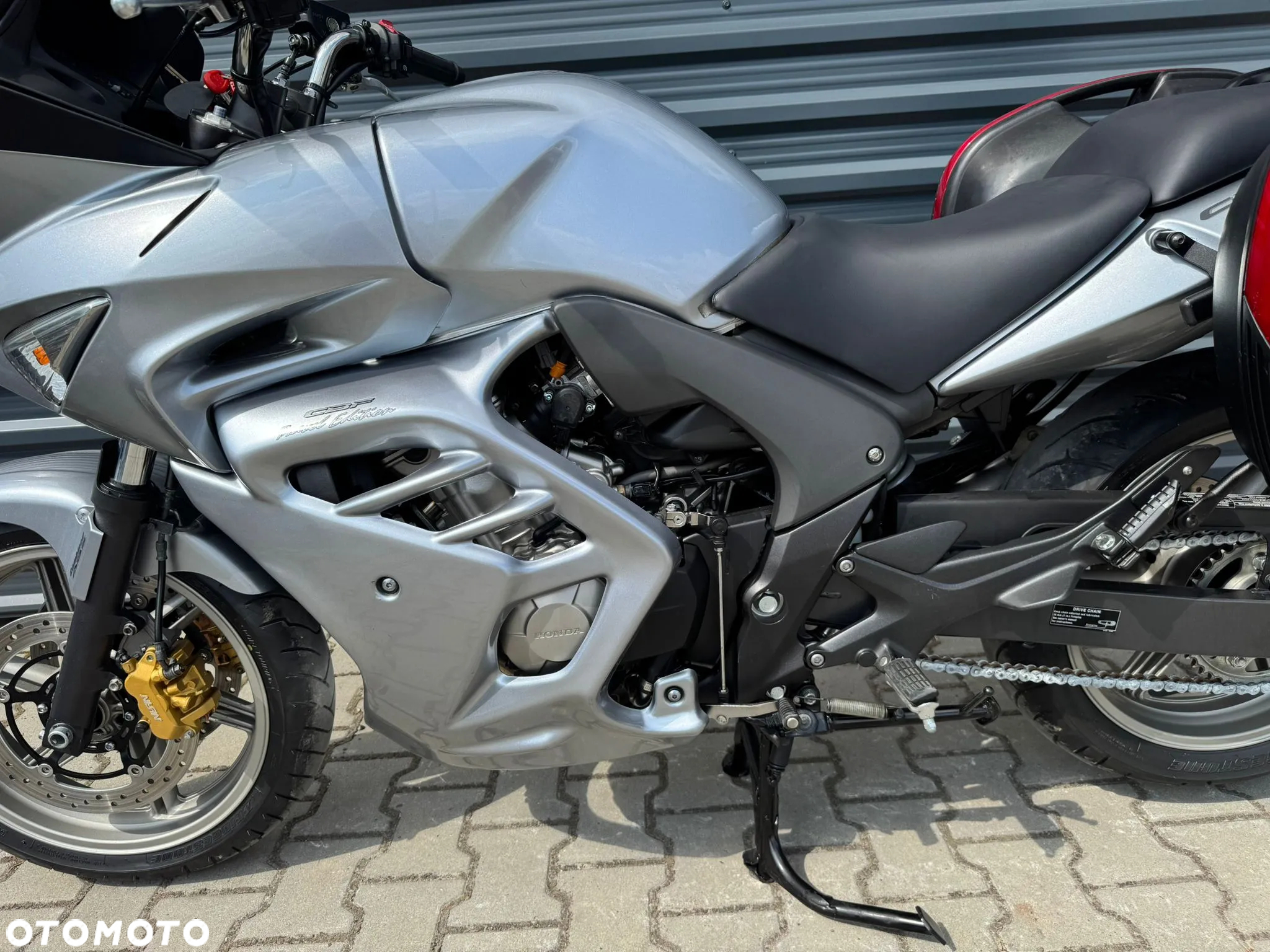 Honda CBF - 8