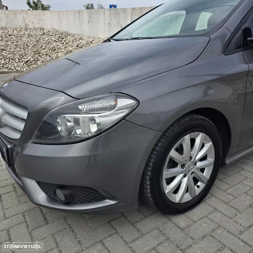 Mercedes-Benz A 200 CDI (BlueEFFICIENCY) Urban - 11
