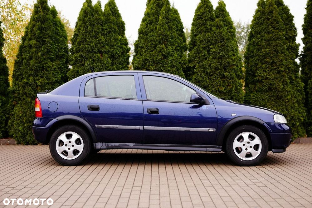 Opel Astra 1.6 - 8