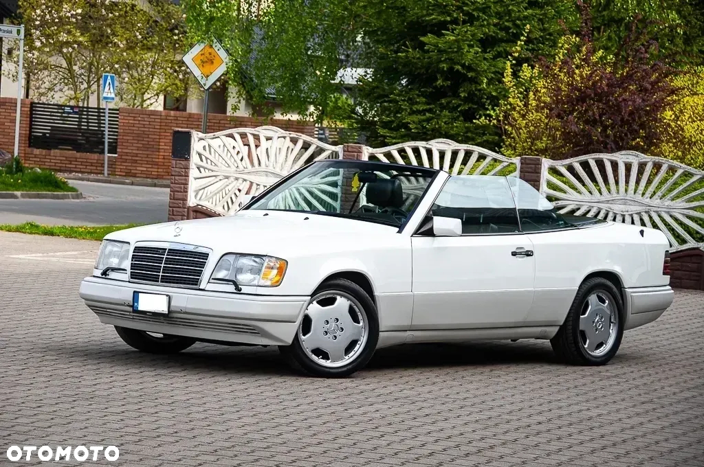 Mercedes-Benz Klasa E 320 - 10