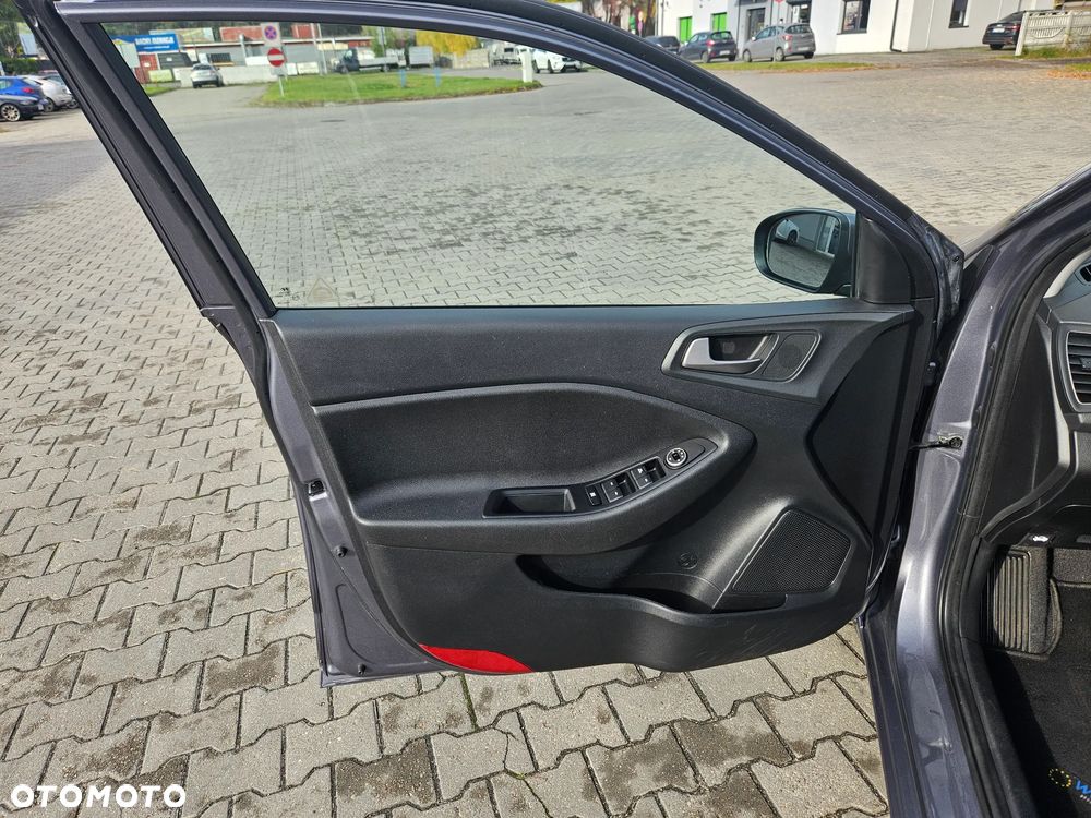 Hyundai i20 1.2 BlueDrive Comfort - 13