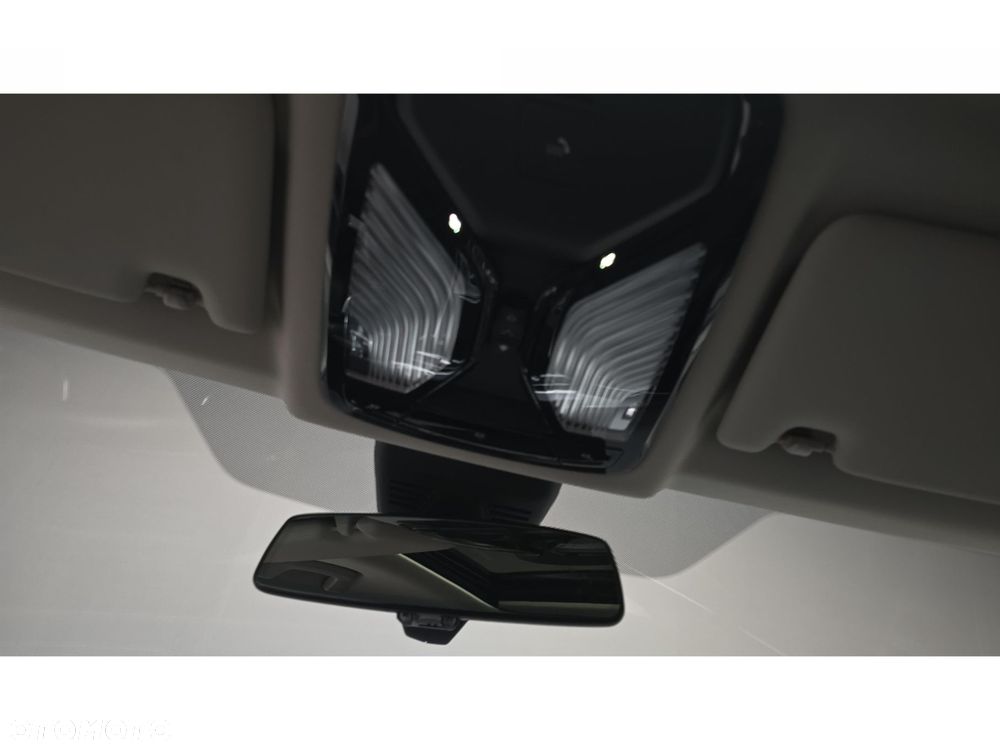 BMW Seria 3 320d xDrive - 32