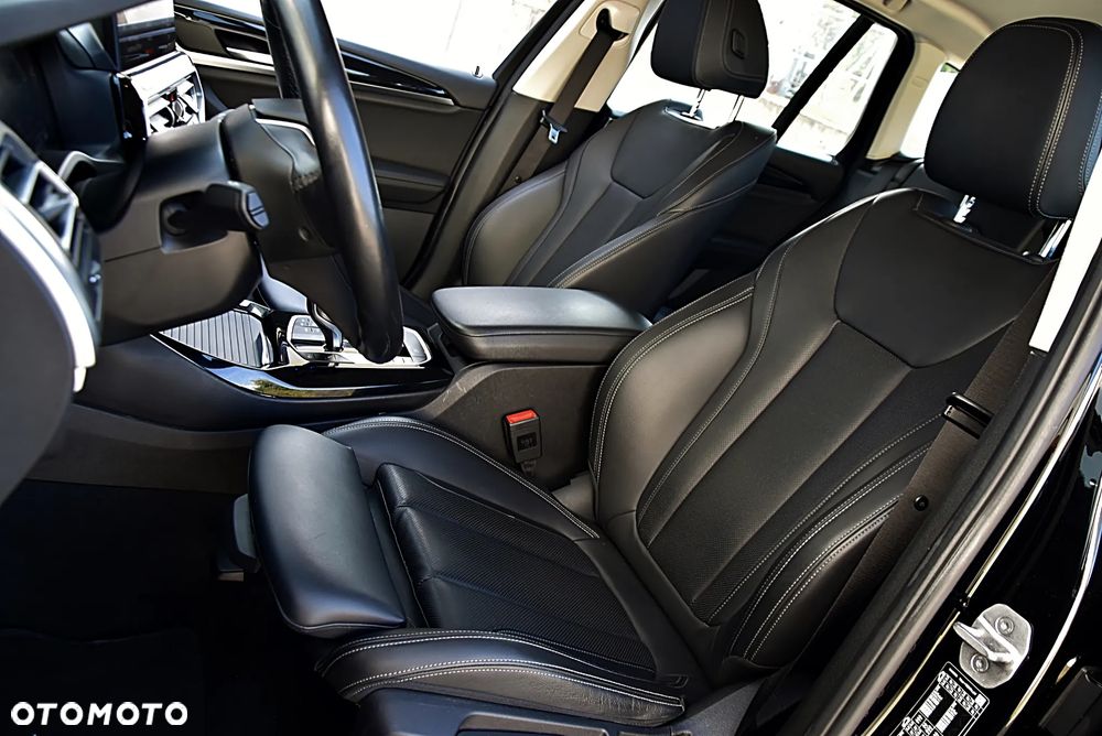 BMW X3 xDrive20i - 16