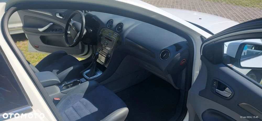 Ford Mondeo 2.0 TDCi Titanium - 11