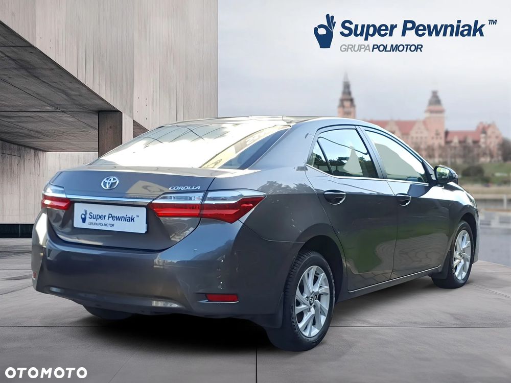 Toyota Corolla 1.6 Comfort - 5
