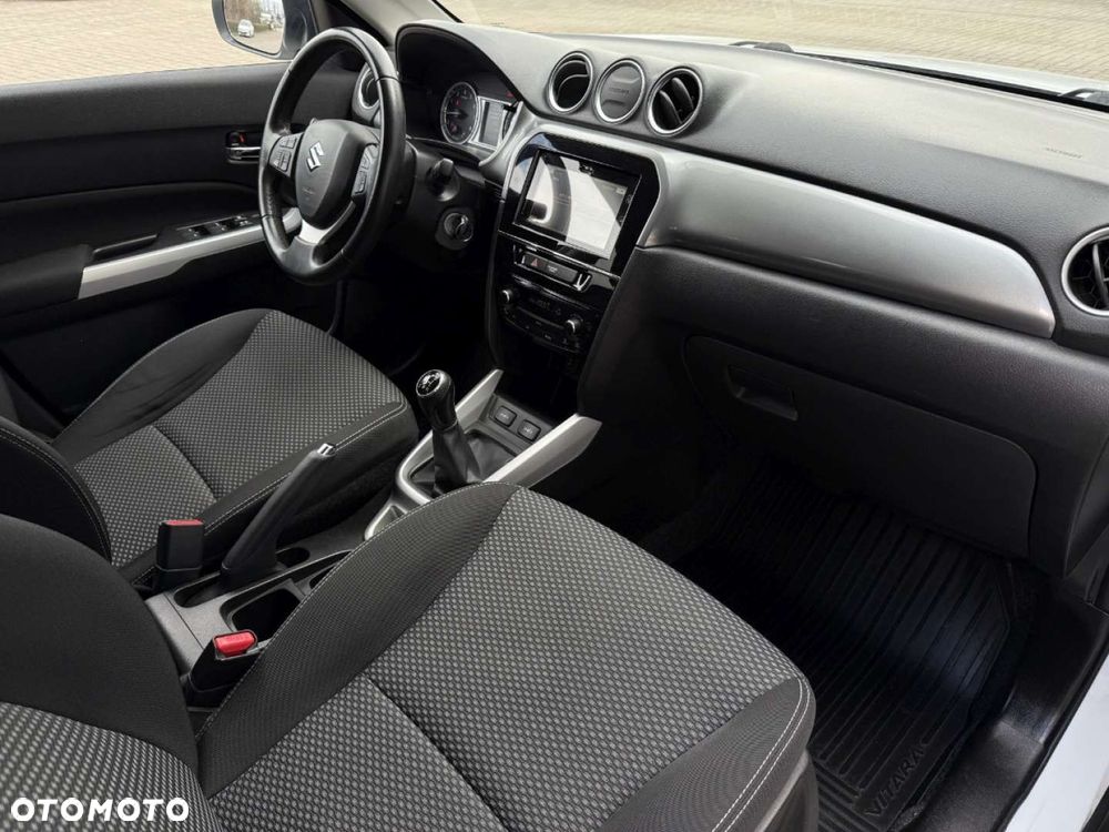 Suzuki Vitara 1.6 Premium 2WD - 31