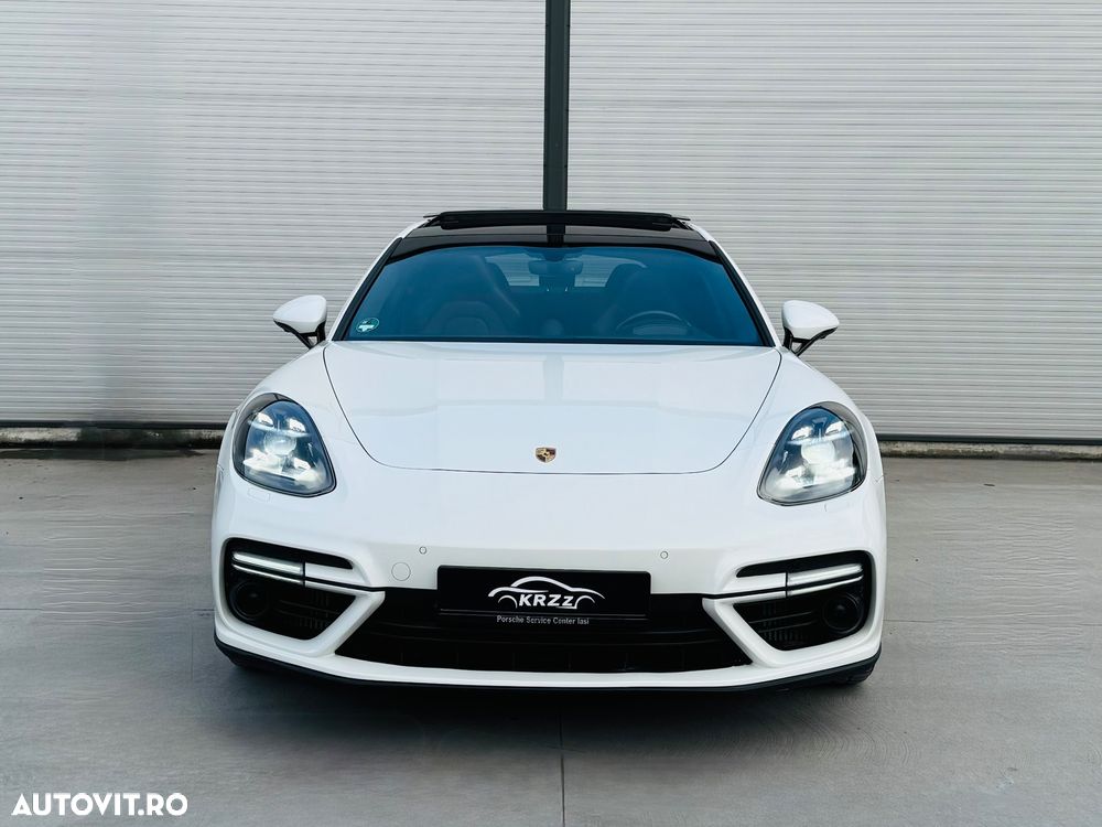 Porsche Panamera Turbo Executive - 10
