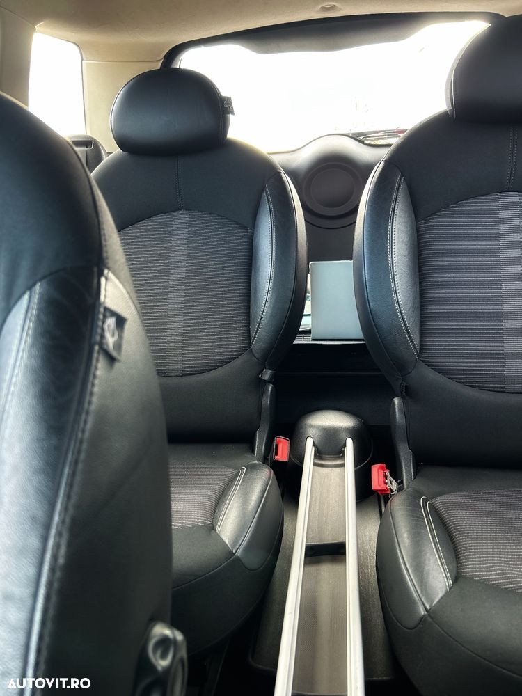 Mini Countryman Cooper D ALL4 AT - 8