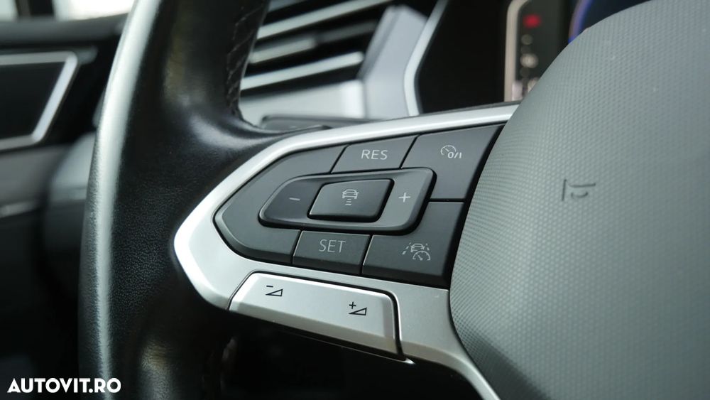 Volkswagen Passat 2.0 TDI SCR DSG Business - 23