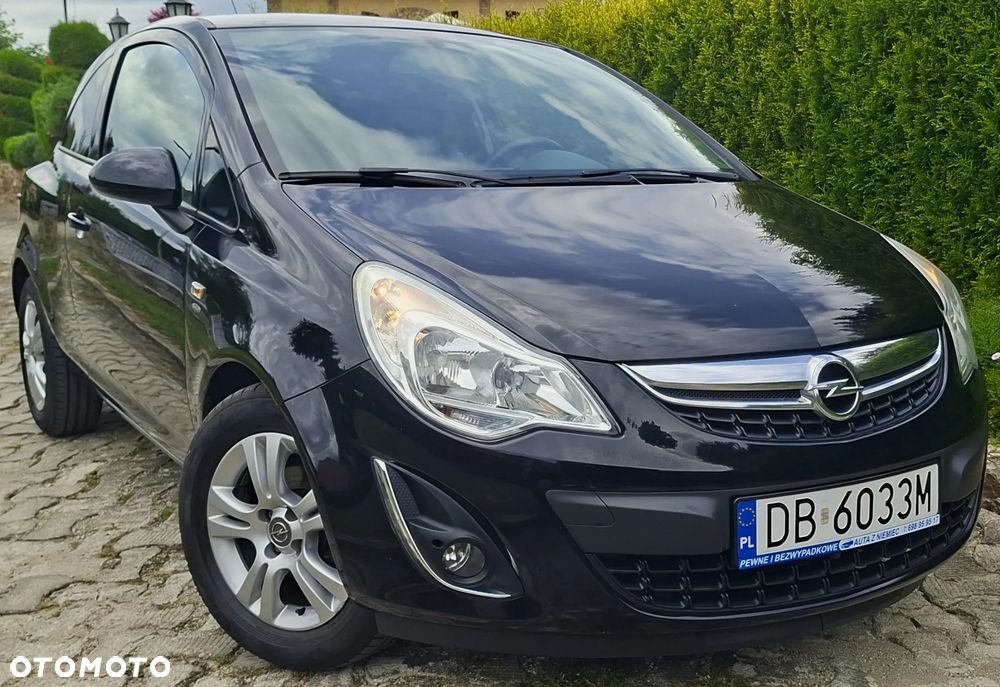 Opel Corsa 1.4 16V Satellite