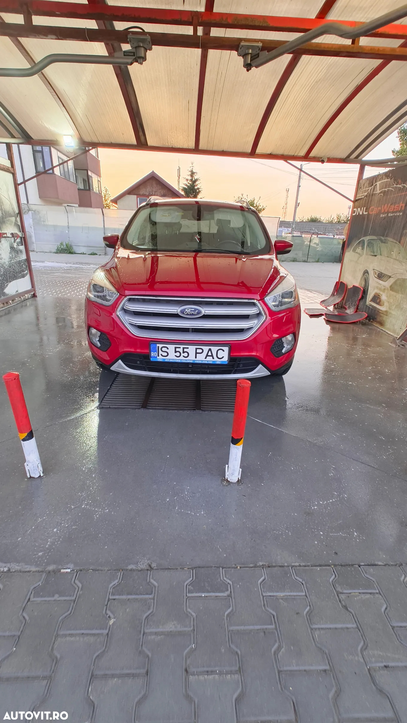 Ford Kuga 2.0 TDCi 4WD Powershift Titanium - 2