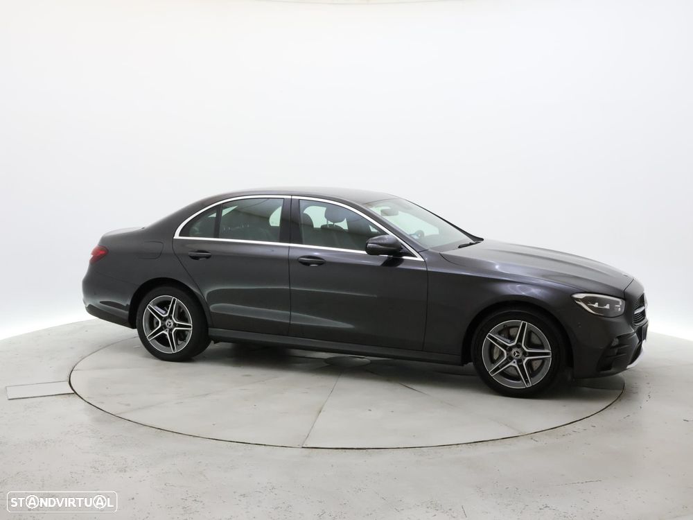 Mercedes-Benz E 300 de AMG Line - 9