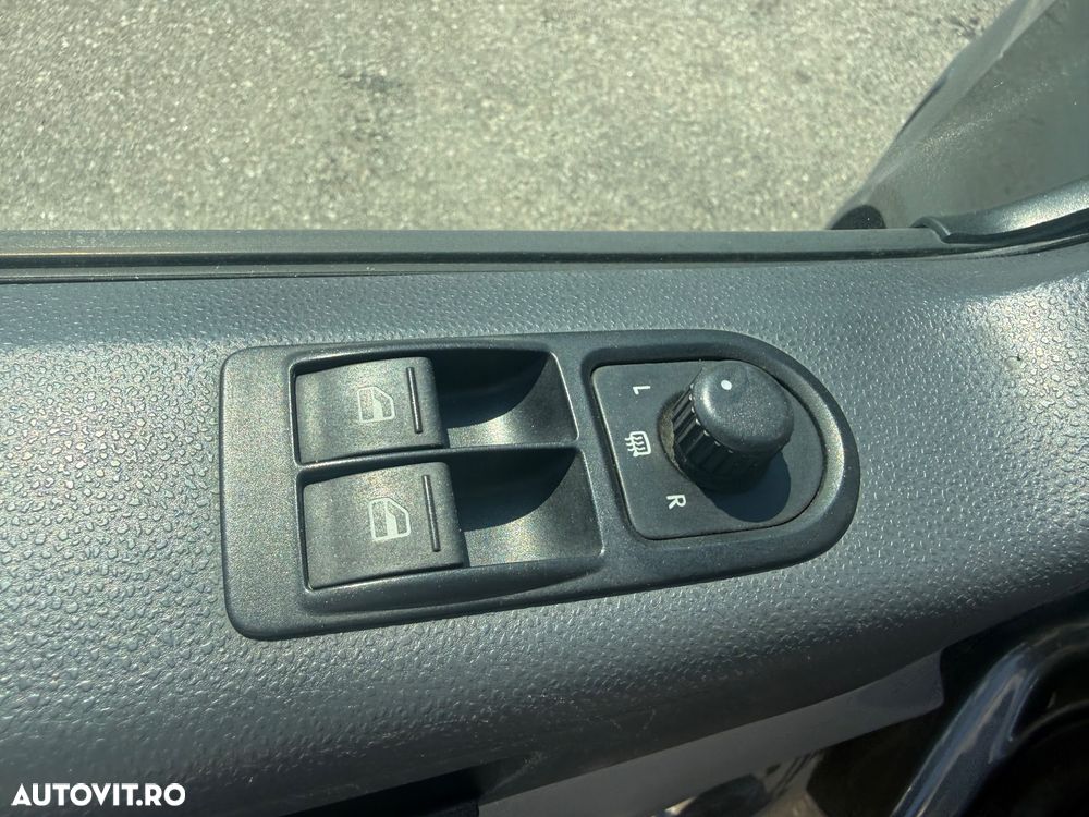 Volkswagen Transporter - 16