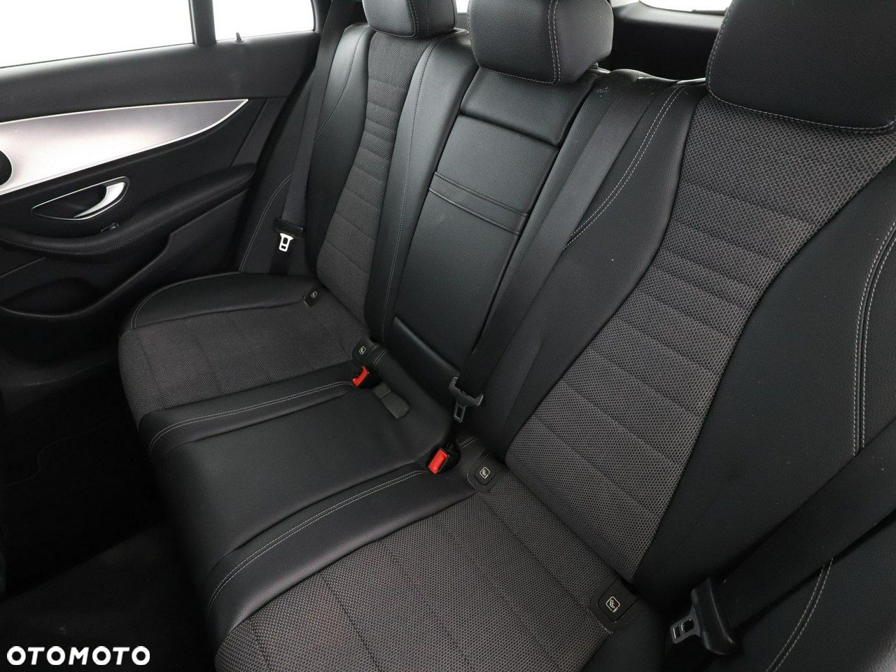 Mercedes-Benz Klasa E 220 d Avantgarde - 17