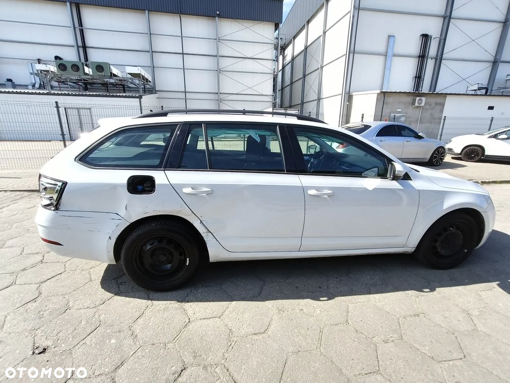 Skoda Octavia 1.6 TDI Premium Edition - 8