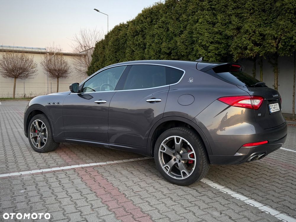 Maserati Levante Q4 GranLusso - 11