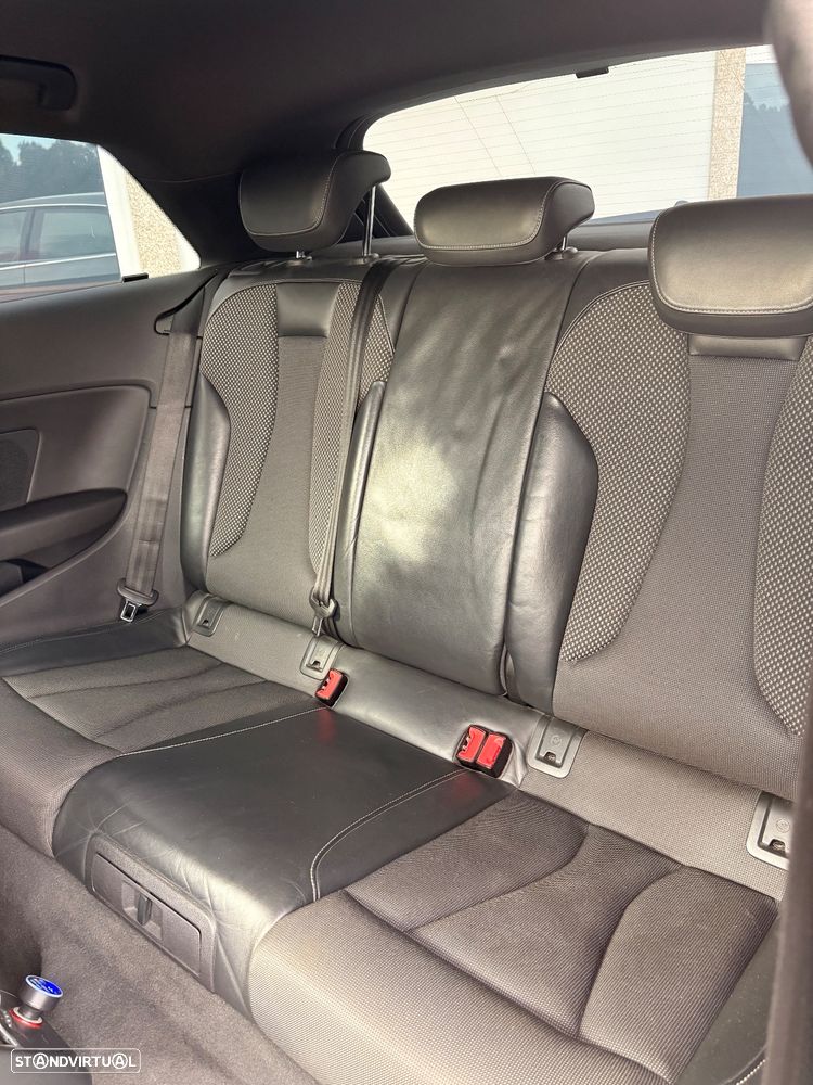 Audi A3 1.6 TDI S-line - 24