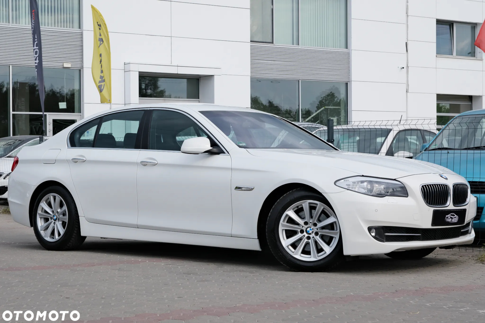 BMW Seria 5 520d Touring - 3