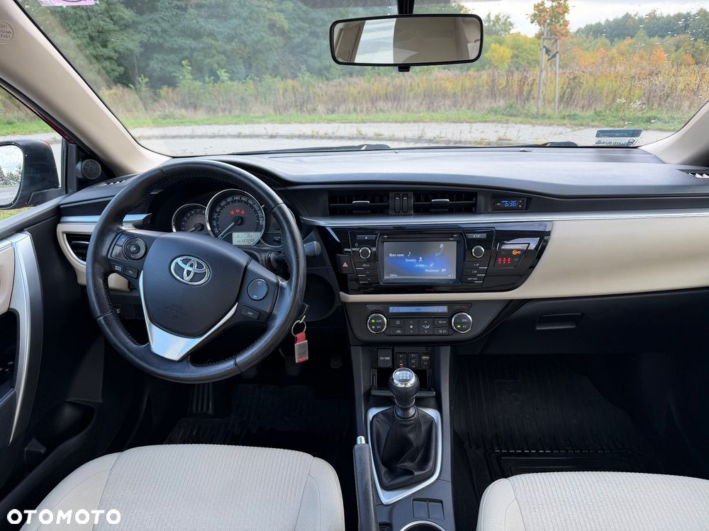 Toyota Corolla 1.6 Prestige - 18