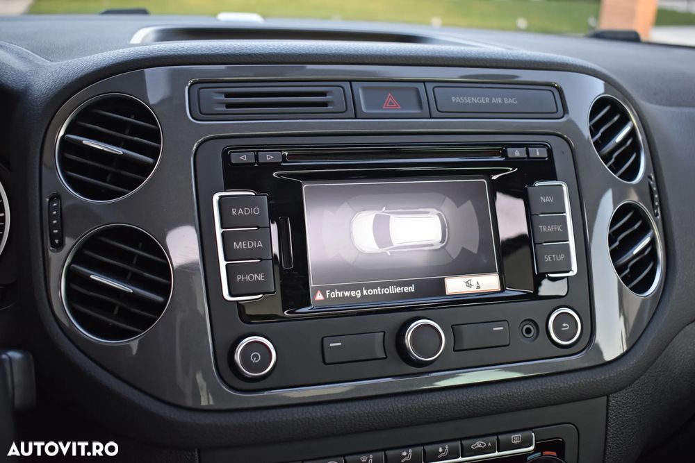 Volkswagen Tiguan 2.0 TDI DPF 4Motion BlueMotion Technology Exclusive - 22