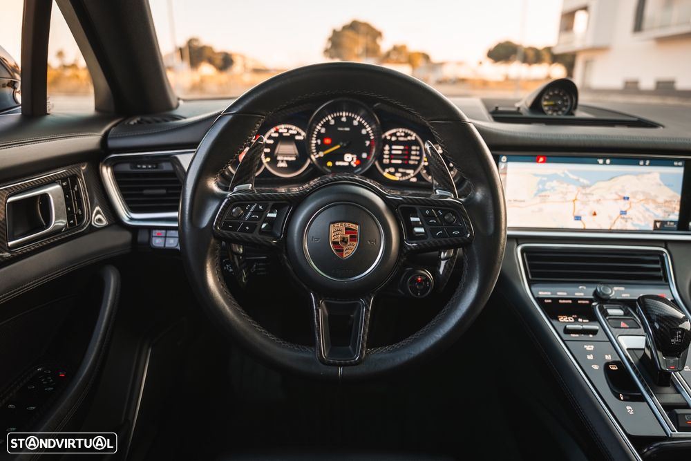 Porsche Panamera Sport Turismo 4 E-Hybrid - 12