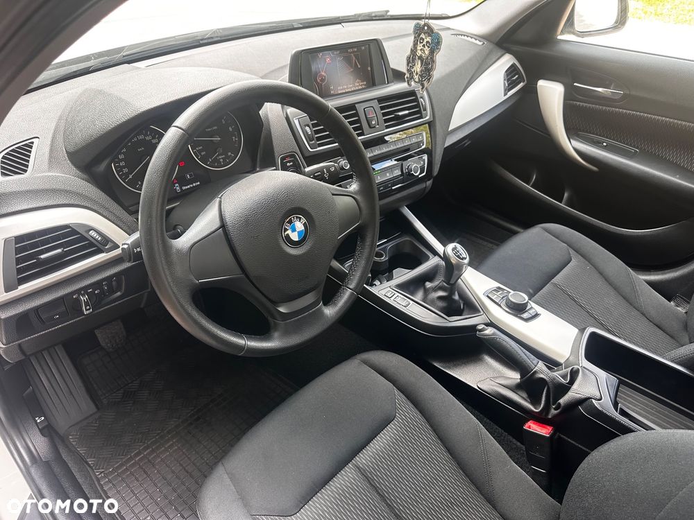 BMW Seria 1 116i Edition Metropolitan - 21