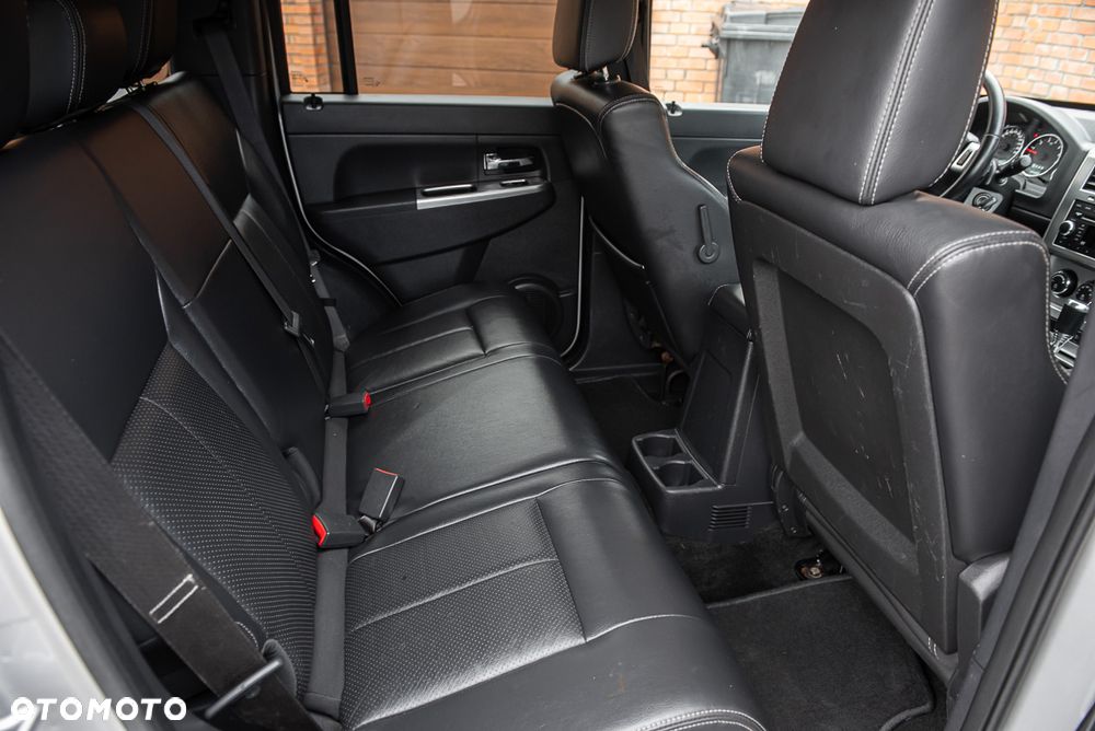 Jeep Cherokee 3.7L Limited - 27