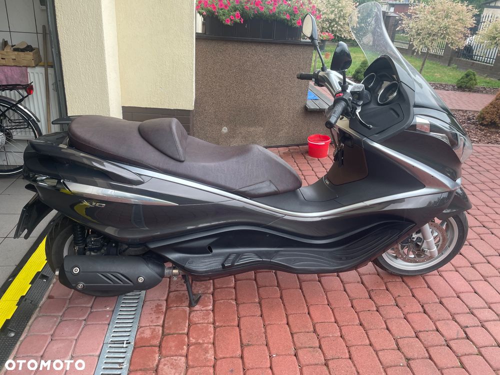 Piaggio X10 - 4