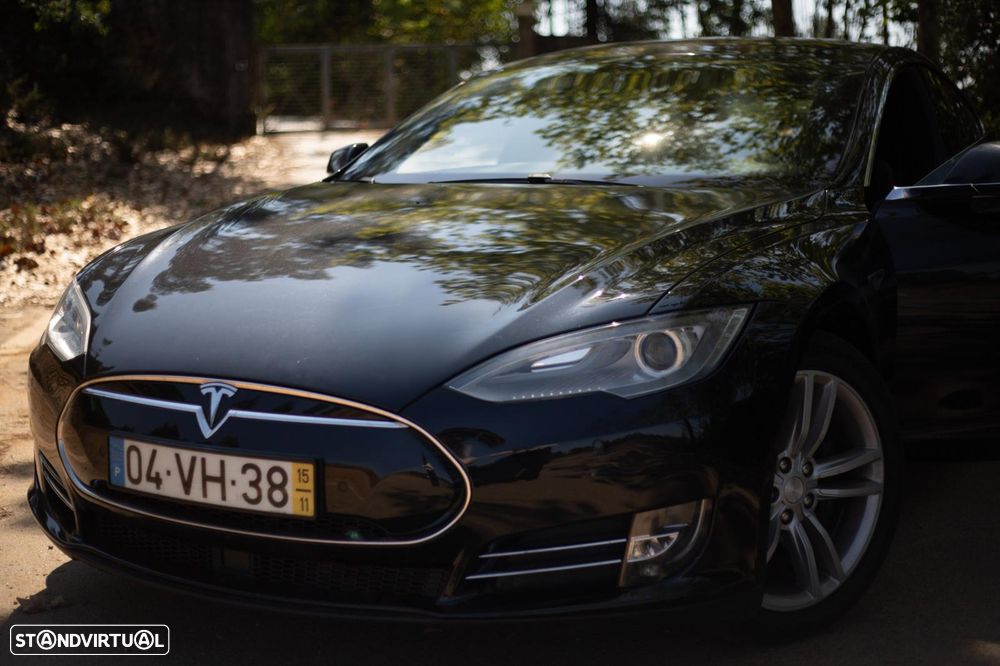 Tesla Model S Standard - 2