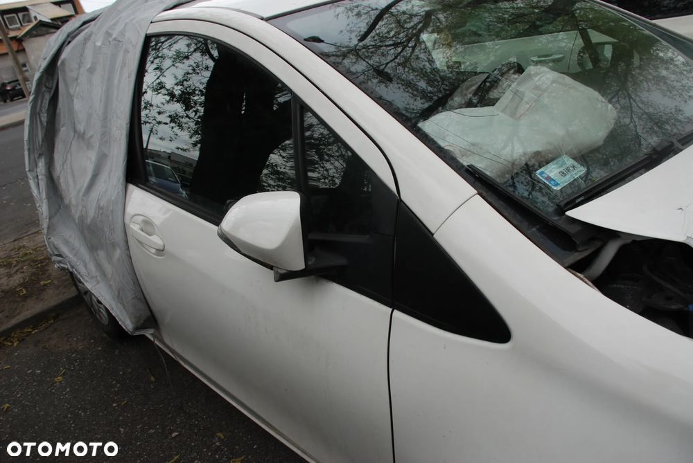 Toyota Yaris 1.0 Active - 8